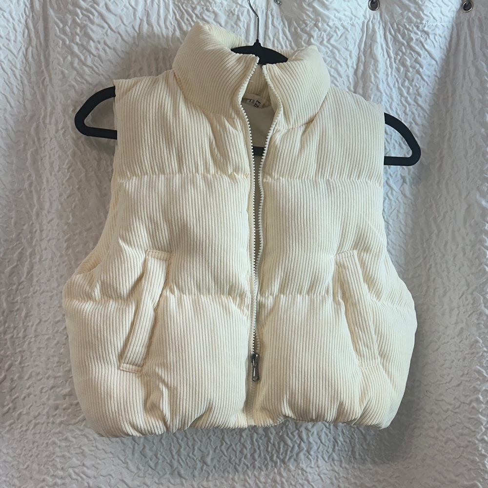 Women's Cream Puffer Vest